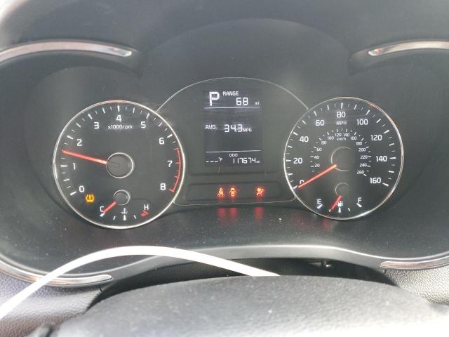 3KPFK4A71JE201390 - 2018 KIA FORTE LX Bordo fotoğraf 9