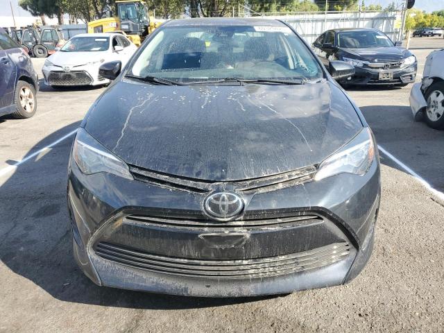 2T1BURHE9JC037024 - 2018 TOYOTA COROLLA L Grafit foto 5
