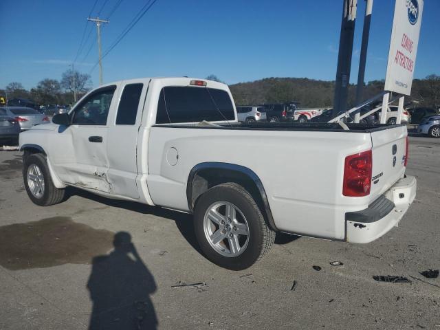 1D7HE32K58S591842 - 2008 DODGE DAKOTA SXT WHITE photo 2