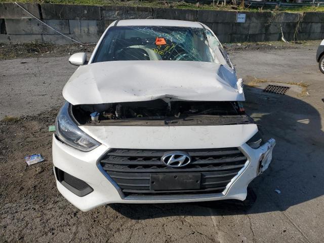 3KPC24A34JE006786 - 2018 HYUNDAI ACCENT SE 白色 照片 5