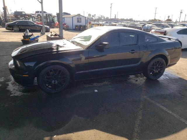 1ZVHT82H355135637 - 2005 FORD MUSTANG GT BLACK photo 1