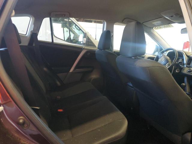 2T3BFREV5JW744111 - 2018 TOYOTA RAV4 LE Púrpura foto 11