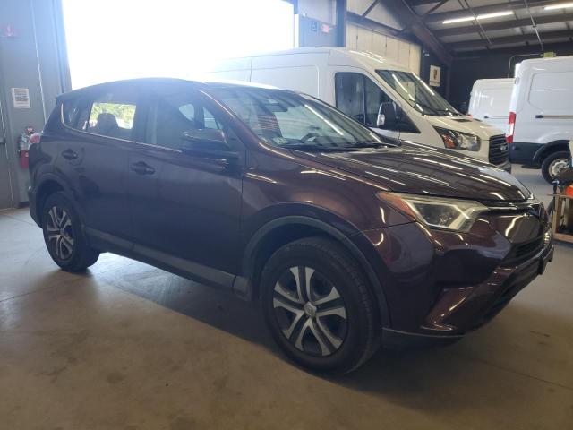 2T3BFREV5JW744111 - 2018 TOYOTA RAV4 LE Púrpura foto 4