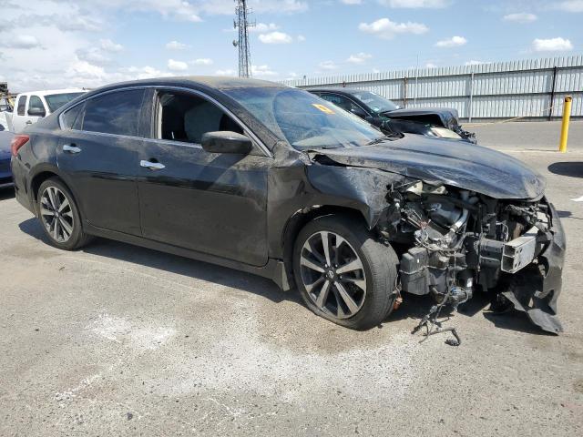 1N4AL3AP0JC111971 - 2018 NISSAN ALTIMA 2.5 BLACK photo 4