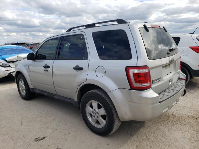 1FMCU9D79BKA76185 - 2011 FORD ESCAPE XLT SILVER photo 2