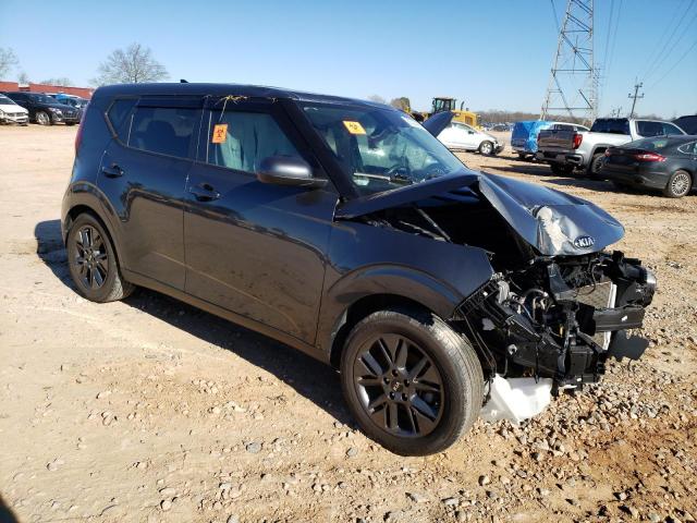 KNDJ33AU1M7771739 - 2021 KIA SOUL EX GRAY photo 4