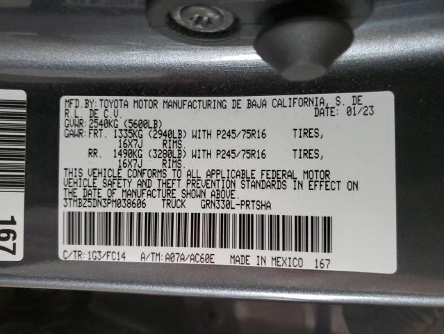 3TMBZ5DN3PM038606 - 2023 TOYOTA TACOMA DOUBLE CAB Grau Foto 12