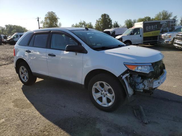 2FMDK4GC3EBA53845 - 2014 FORD EDGE SE WHITE photo 4