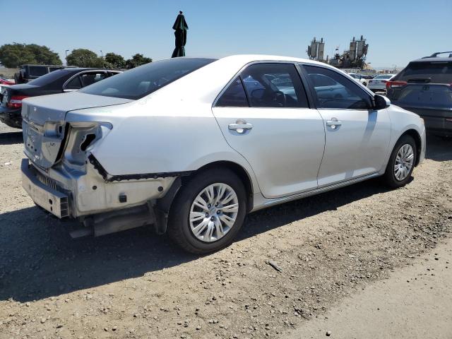 4T1BF1FK9EU851778 - 2014 TOYOTA CAMRY L 银色 照片 3