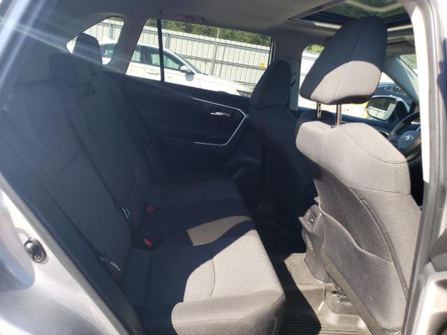 2T3P1RFV1NC294712 - 2022 TOYOTA RAV4 XLE SILVER photo 11