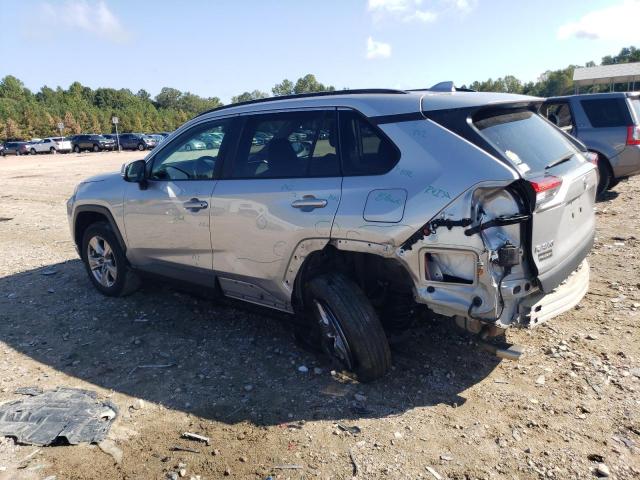 2T3P1RFV1NC294712 - 2022 TOYOTA RAV4 XLE SILVER photo 2