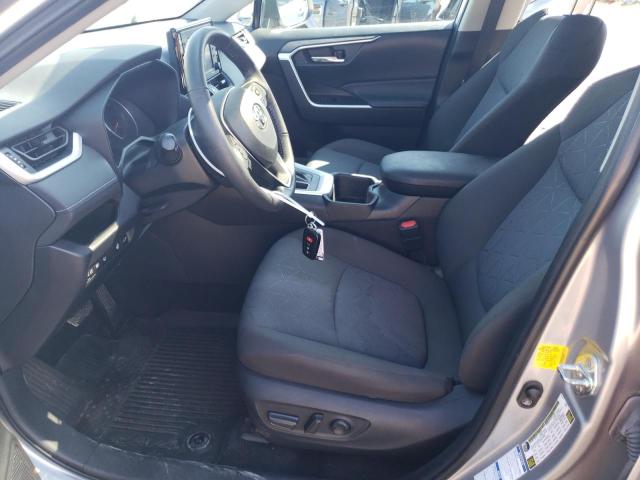 2T3P1RFV1NC294712 - 2022 TOYOTA RAV4 XLE SILVER photo 7