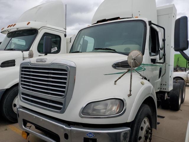 1FUJC5DX6DHFD7003 - 2013 FREIGHTLINER M2 112 MEDIUM DUTY WHITE photo 2