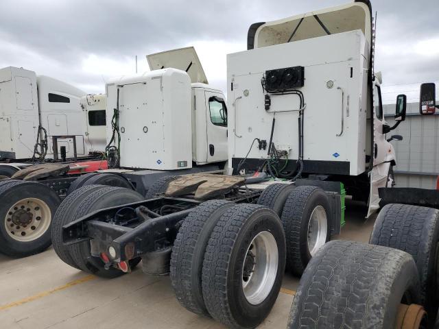 1FUJGBD93FLGN4501 - 2015 FREIGHTLINER CASCAIA113 WHITE photo 4