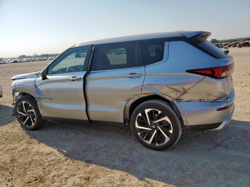 JA4J3VA88RZ073021 - 2024 MITSUBISHI OUTLANDER SE SILVER photo 2