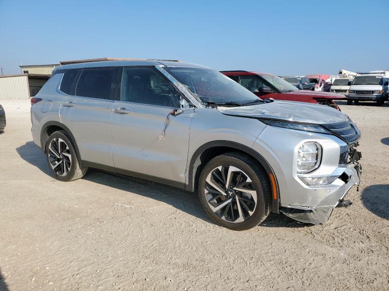 JA4J3VA88RZ073021 - 2024 MITSUBISHI OUTLANDER SE SILVER photo 4