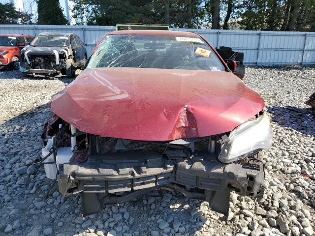 4T1BF1FK8HU778052 - 2017 TOYOTA CAMRY LE 红色 照片 5