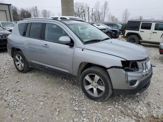 1C4NJDEB5HD112401 - 2017 JEEP COMPASS LATITUDE GRAY photo 4