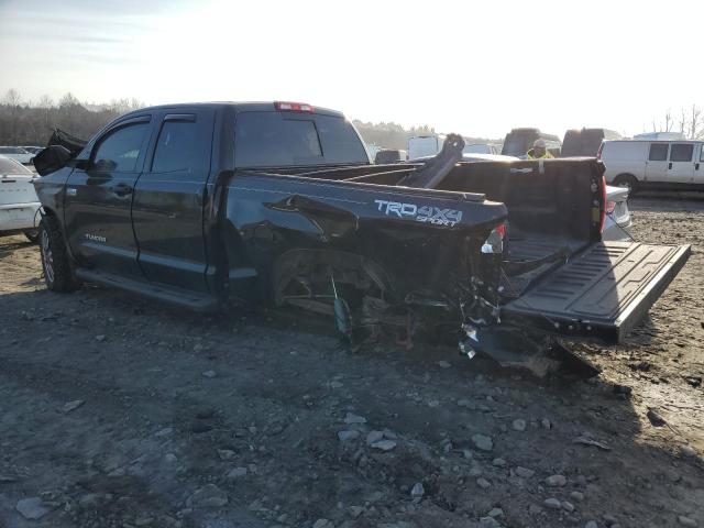 5TFUY5F17JX723246 - 2018 TOYOTA TUNDRA DOUBLE CAB SR/SR5 BLACK photo 2