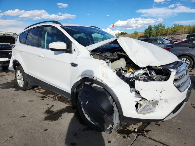 1FMCU9HDXJUC35136 - 2018 FORD ESCAPE SEL WHITE photo 4