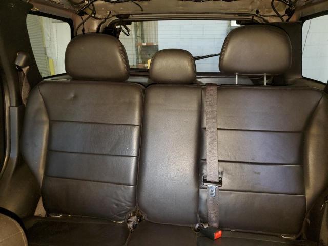 1FMCU9EGXBKC42504 - 2011 FORD ESCAPE LIMITED SILVER photo 10