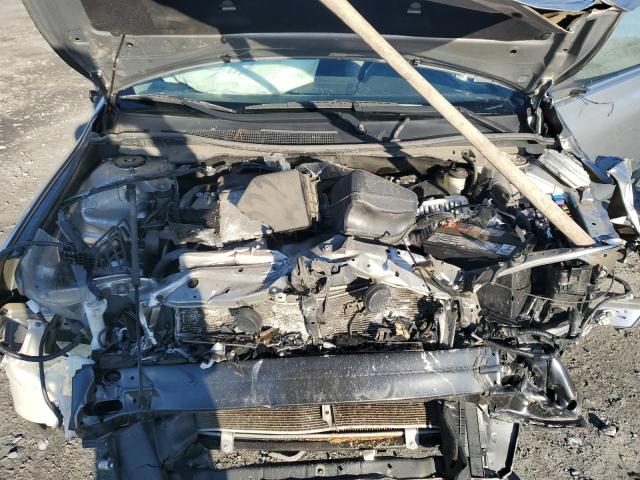 4T1BF1FK6HU352165 - 2017 TOYOTA CAMRY LE SILVER photo 11