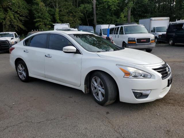 1N4AL3AP1DC267036 - 2013 NISSAN ALTIMA 2.5 WHITE photo 4