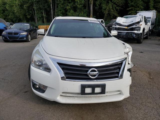 1N4AL3AP1DC267036 - 2013 NISSAN ALTIMA 2.5 WHITE photo 5