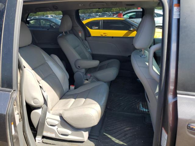 5TDDK3DC9FS122170 - 2015 TOYOTA SIENNA XLE 灰色 照片 11