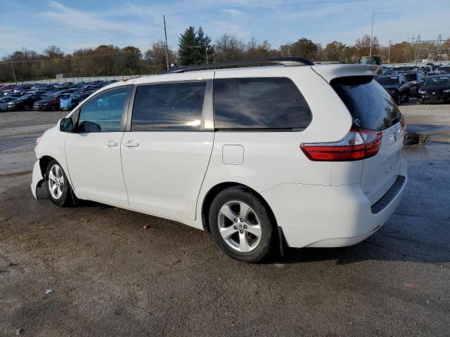 5TDKZ3DC6HS779272 - 2017 TOYOTA SIENNA LE WHITE photo 2