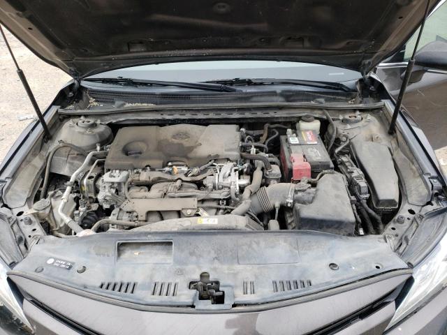 4T1B11HK4JU043358 - 2018 TOYOTA CAMRY L GRAY photo 11