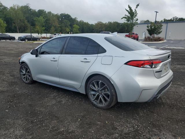 5YFS4RCE3LP036378 - 2020 TOYOTA COROLLA SE 银色 照片 2