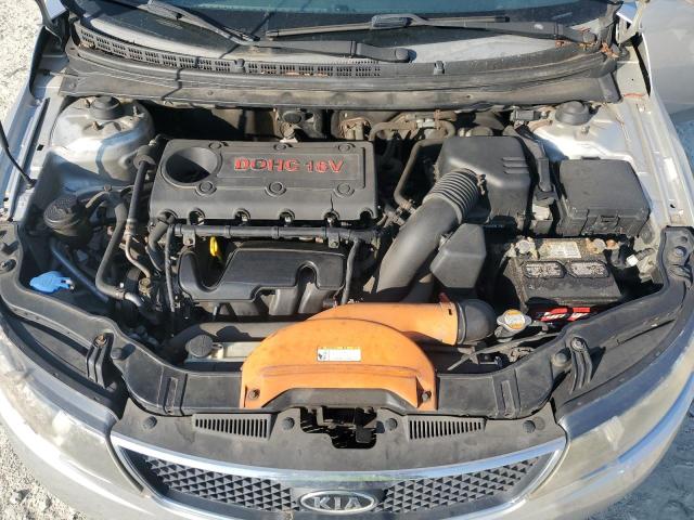 KNAFU4A2XA5859751 - 2010 KIA FORTE EX SILVER photo 11