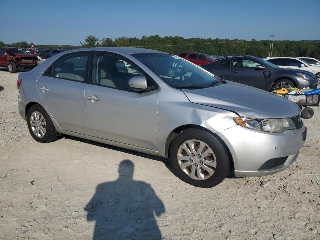 KNAFU4A2XA5859751 - 2010 KIA FORTE EX SILVER photo 4