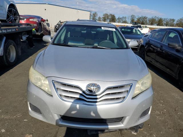 4T1BF3EK8BU629483 - 2011 TOYOTA CAMRY BASE SILVER photo 5