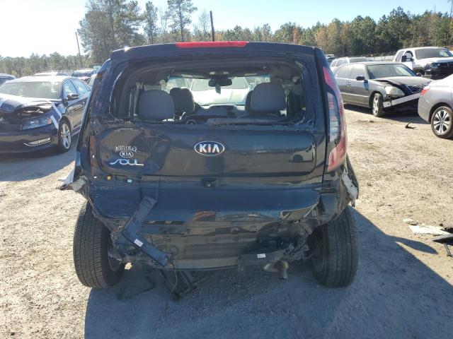 KNDJN2A20H7428848 - 2017 KIA SOUL BLACK photo 6