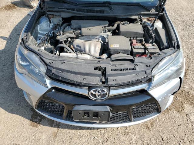 4T1BF1FK1HU335970 - 2017 TOYOTA CAMRY LE 银色 照片 11