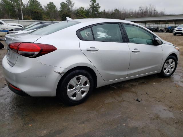 3KPFL4A72HE081140 - 2017 KIA FORTE LX SILVER photo 3