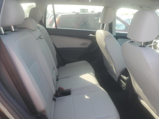 3VV2B7AX5KM175529 - 2019 VOLKSWAGEN TIGUAN SE Սև լուսանկար 10