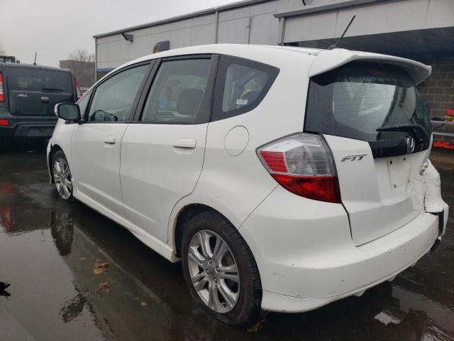 JHMGE88469S068261 - 2009 HONDA FIT SPORT WHITE photo 2