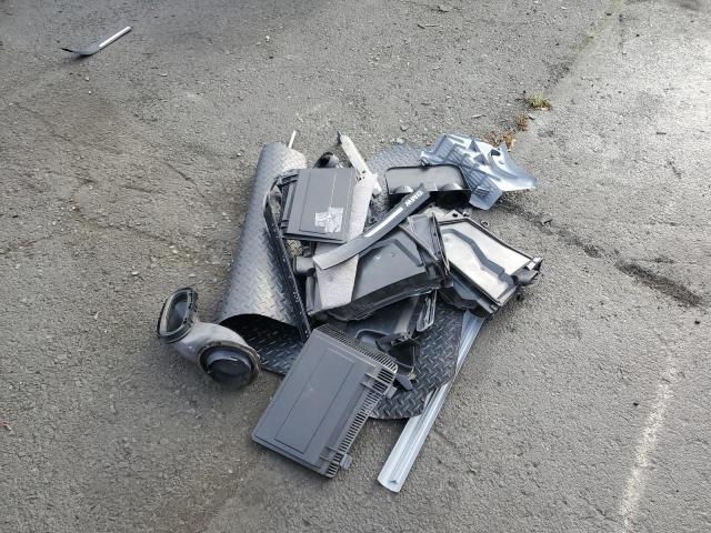 WBADT63421CF14443 - 2001 BMW 530 I AUTOMATIC BLUE photo 12