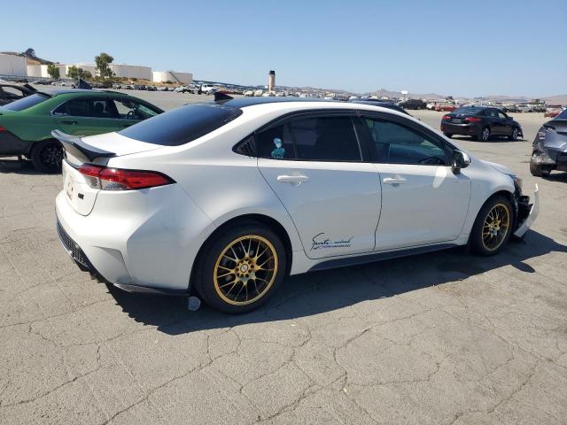 5YFP4MCE0MP093387 - 2021 TOYOTA COROLLA SE WHITE photo 3