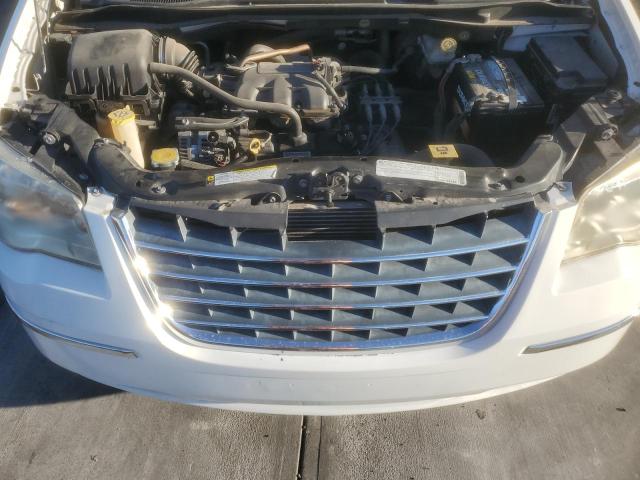 2A4RR5D18AR212899 - 2010 CHRYSLER TOWN & COU TOURING WHITE photo 12