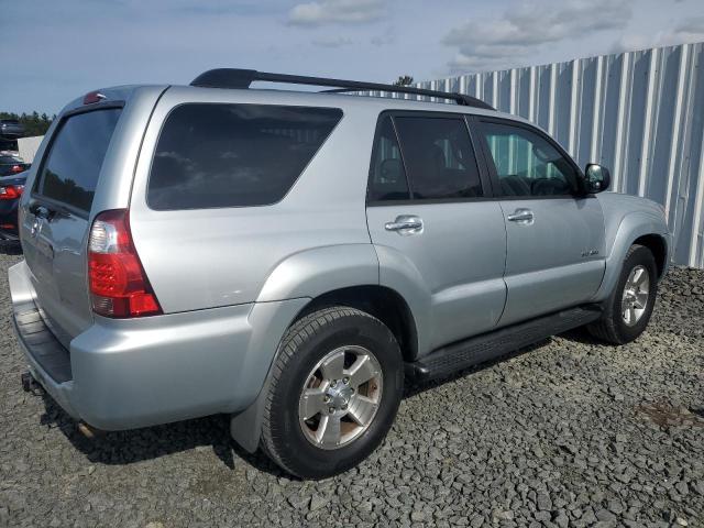 JTEBU14R660081442 - 2006 TOYOTA 4RUNNER SR5 SILVER photo 3