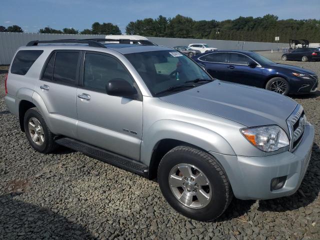 JTEBU14R660081442 - 2006 TOYOTA 4RUNNER SR5 SILVER photo 4