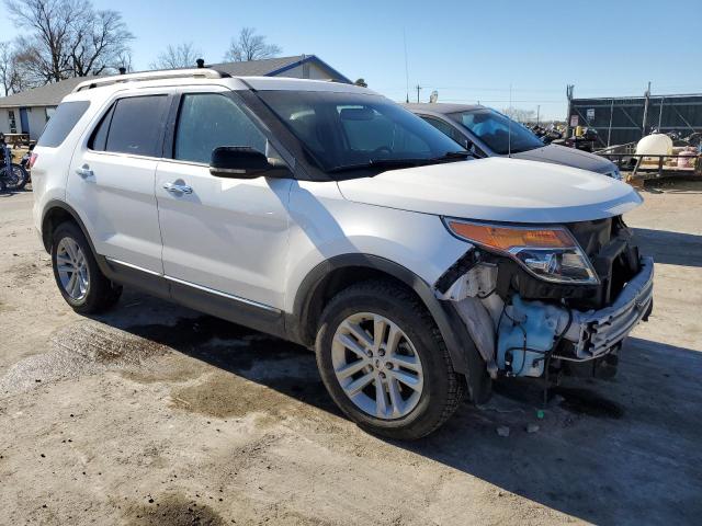 1FMHK8D88CGB01676 - 2012 FORD EXPLORER XLT WHITE photo 4