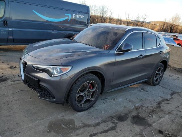 ZASFAKBNXJ7B94287 - 2018 ALFA ROMEO STELVIO TI GRAY photo 1