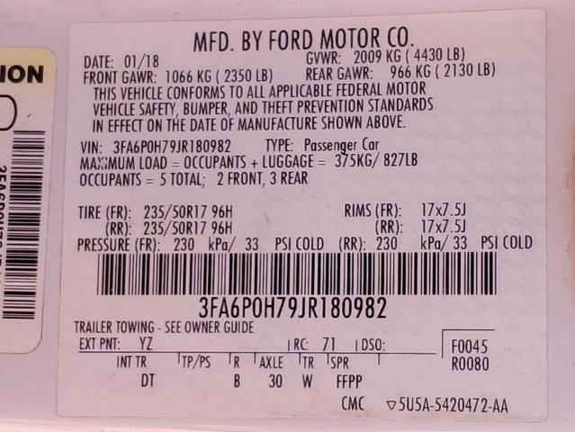 3FA6P0H79JR180982 - 2018 FORD FUSION SE WHITE photo 12