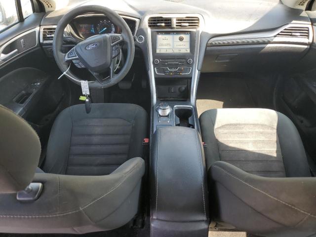 3FA6P0H79JR180982 - 2018 FORD FUSION SE WHITE photo 8