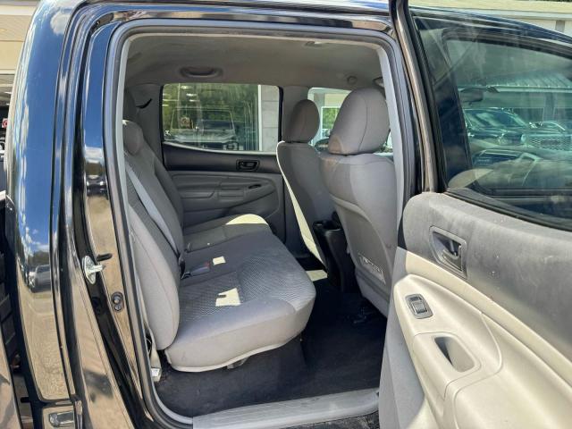 3TMLU4EN2FM198941 - 2015 TOYOTA TACOMA DOUBLE CAB 黑色 照片 6